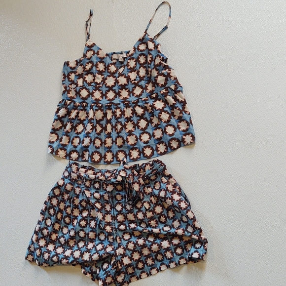 Loft Sunwashed Floral Peplum Cami - Picture 3 of 7